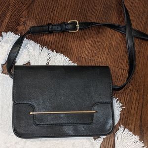 Like New Forever 21 Gold Bar Crossbody Bag